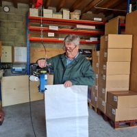 COUSEUSE BLEUE -PAGE-1 - Couseuse bleue